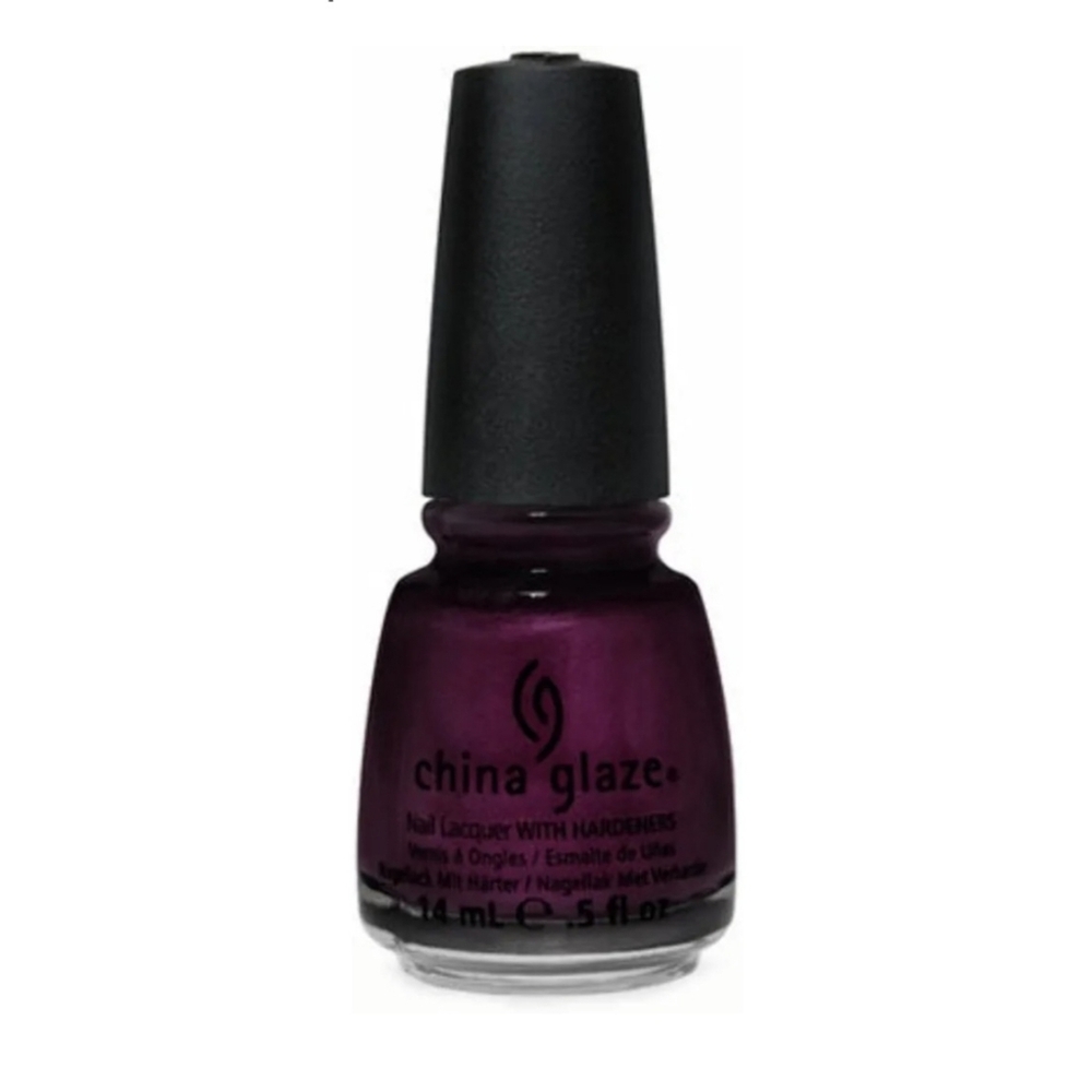 🎅 China Glaze - Side- Saddle NEW